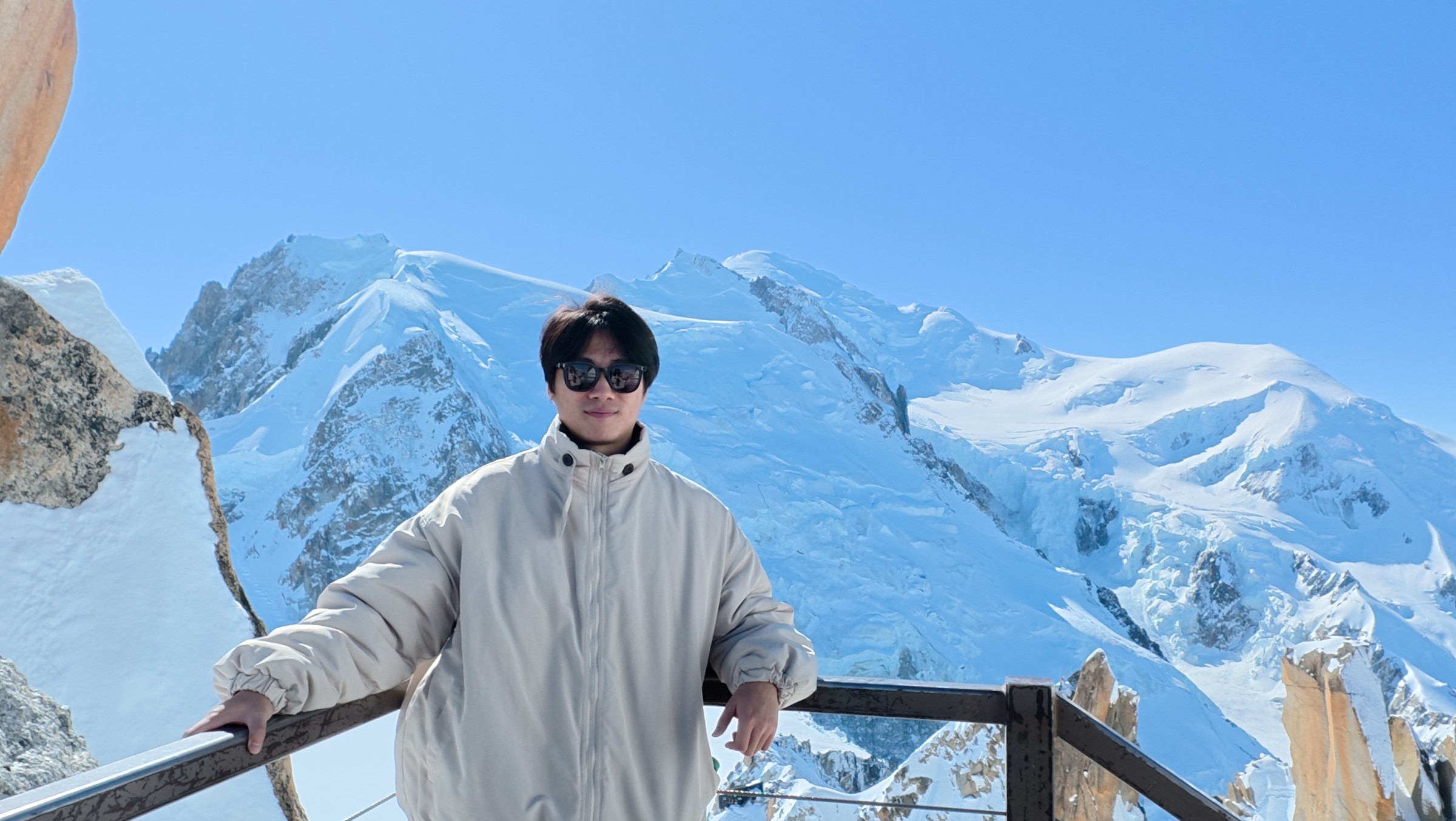 Zehao Sha in front of Mont Blanc